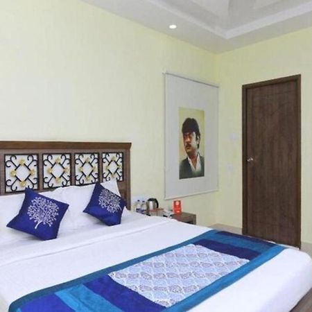 Cinemascope An Apart Hotel Chennai Extérieur photo