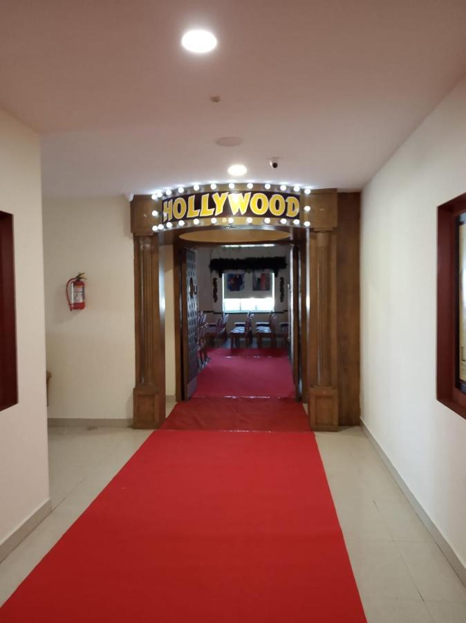 Cinemascope An Apart Hotel Chennai Extérieur photo